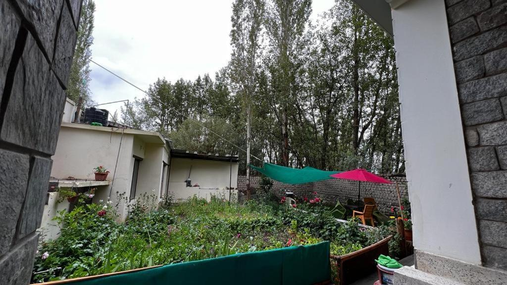 Hidden Leaf Homestay Лех Екстер'єр фото