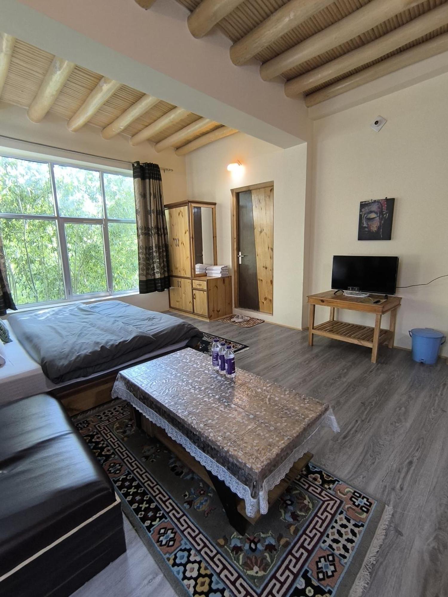 Hidden Leaf Homestay Лех Номер фото